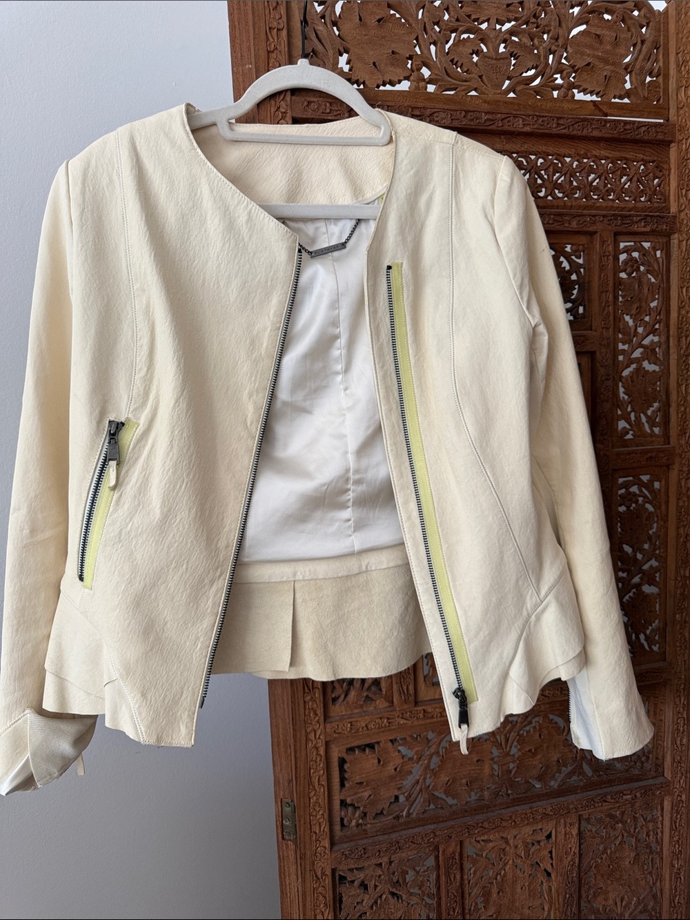 Elie Tahari Cream Leather Zip-Front Moto Jacket